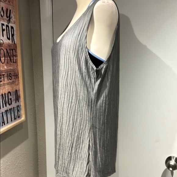 Clara sun woo  Ribbed Relaxed sleeveless blouse - Picture 6 of 9